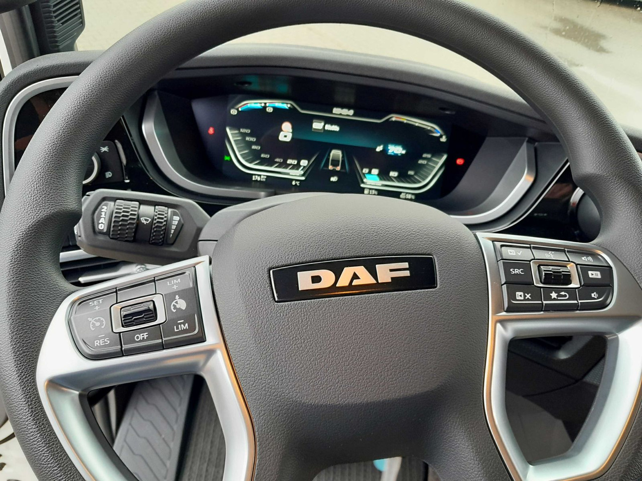 신규 캡 새시 트럭 DAF XD 370 Fahrgestell DAF XD 370 Fa Swing-Board-Aufbau : 사진 16