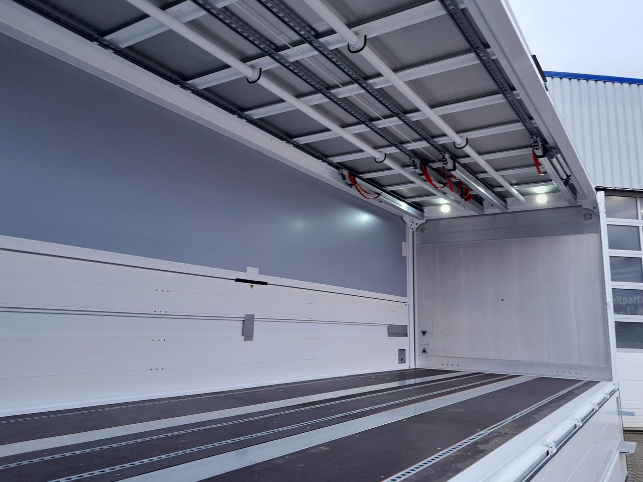 신규 캡 새시 트럭 DAF XD 370 Fahrgestell DAF XD 370 Fa Swing-Board-Aufbau : 사진 10