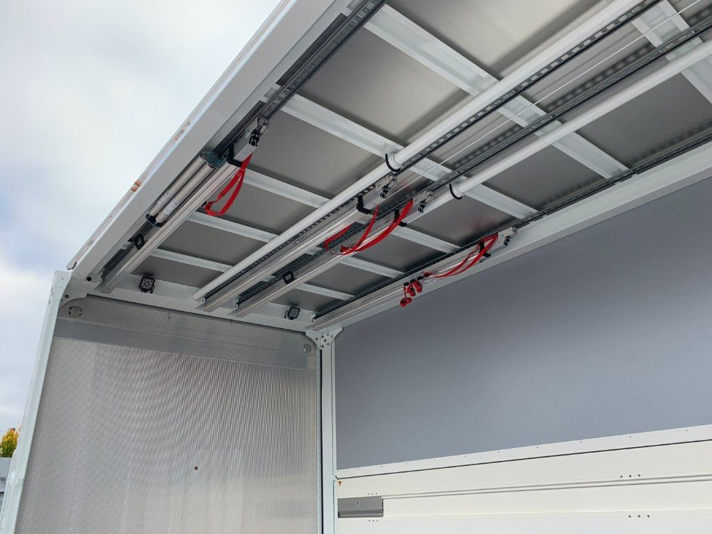 Zentralachsanhänger Swing-Board I tiefgekuppelt - 음료 트레일러 : 사진 5 Zentralachsanhänger Swing-Board I tiefgekuppelt - 음료 트레일러 : 사진 5