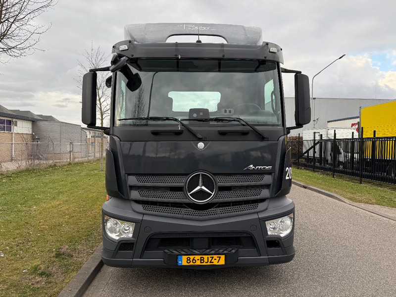 Mercedes-Benz Antos 2730 LL 2017 - 캡 새시 트럭 : 사진 5 Mercedes-Benz Antos 2730 LL 2017 - 캡 새시 트럭 : 사진 5