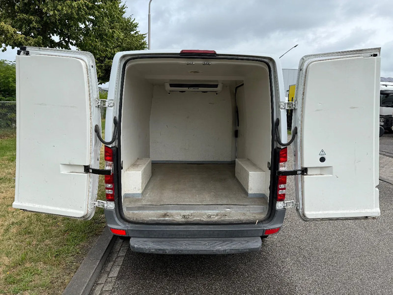 Mercedes-Benz Sprinter 313 2010 kuhlung diepfreez - 냉동 밴 : 사진 3 Mercedes-Benz Sprinter 313 2010 kuhlung diepfreez - 냉동 밴 : 사진 3