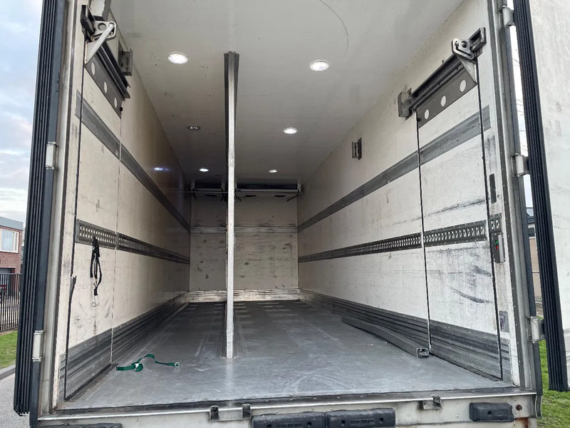 Renault Midlum 270 2010 chereau + carrier - 냉동탑차 : 사진 4 Renault Midlum 270 2010 chereau + carrier - 냉동탑차 : 사진 4