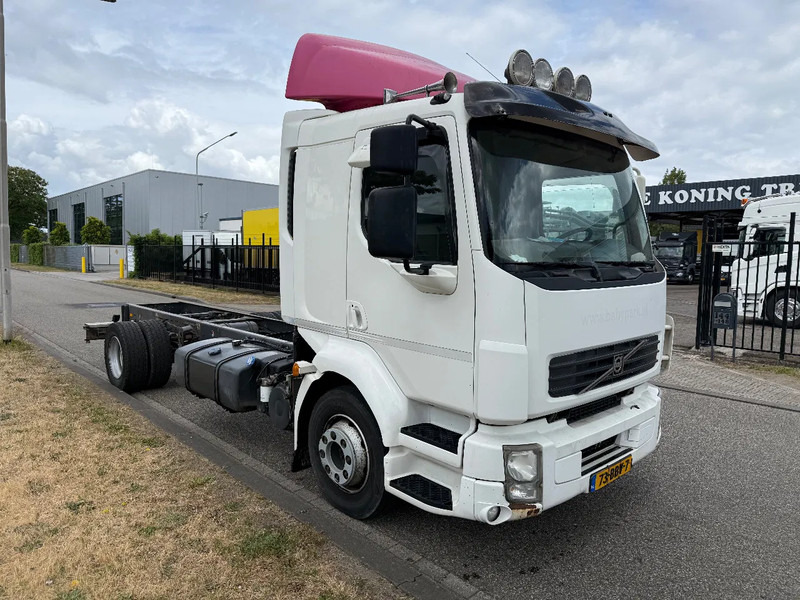 Volvo FL 250 pk 2013 euro 5 - 캡 새시 트럭 : 사진 2 Volvo FL 250 pk 2013 euro 5 - 캡 새시 트럭 : 사진 2