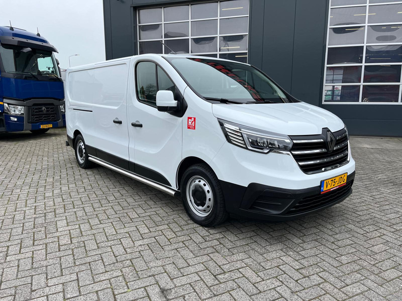 Renault Trafic E-Tech Red L2 H1, Nieuwstaat/New condition, Lees omschrijving/Read description - 소형 밴, 전기 밴 : 사진 5 Renault Trafic E-Tech Red L2 H1, Nieuwstaat/New condition, Lees omschrijving/Read description - 소형 밴, 전기 밴 : 사진 5