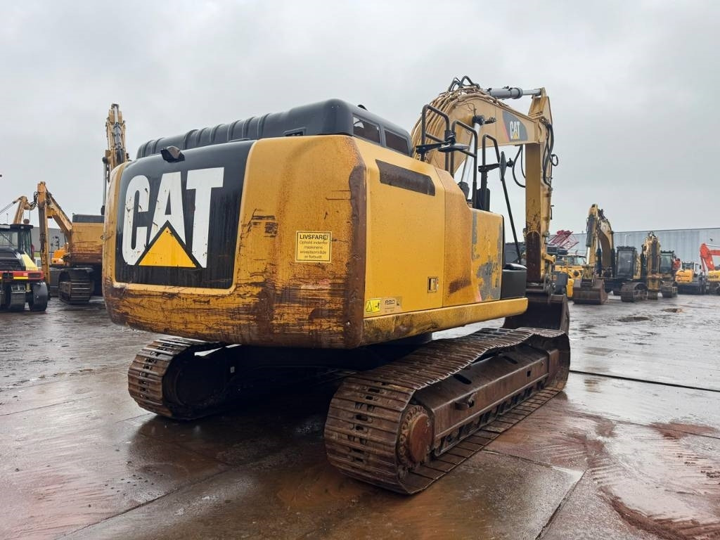 CAT 324 EL - 크롤러 굴삭기 : 사진 4 CAT 324 EL - 크롤러 굴삭기 : 사진 4