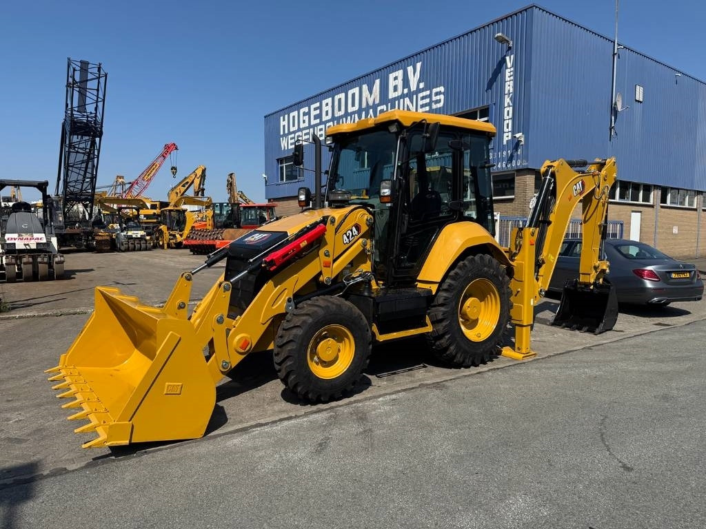 CAT 424 4X4 HAMMER LINE ( UNUSED ) - 백호 로더 : 사진 1 CAT 424 4X4 HAMMER LINE ( UNUSED ) - 백호 로더 : 사진 1