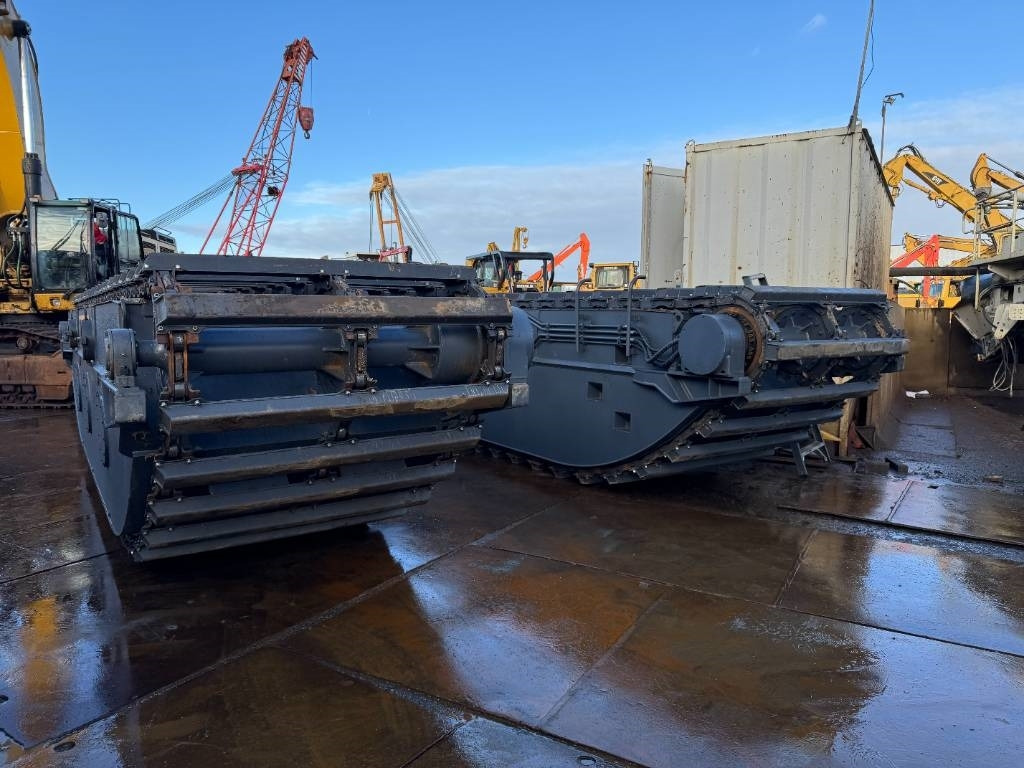 CAT swamp buggy amphibious undercarriage (unused) - 수륙양용 굴착기 : 사진 2 CAT swamp buggy amphibious undercarriage (unused) - 수륙양용 굴착기 : 사진 2