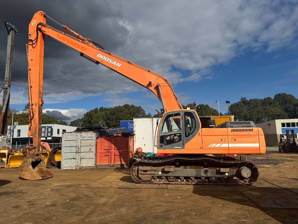 Doosan DX 300 LC ( 4.690 original hours 18M long reach ) - 굴착기 : 사진 1 Doosan DX 300 LC ( 4.690 original hours 18M long reach ) - 굴착기 : 사진 1
