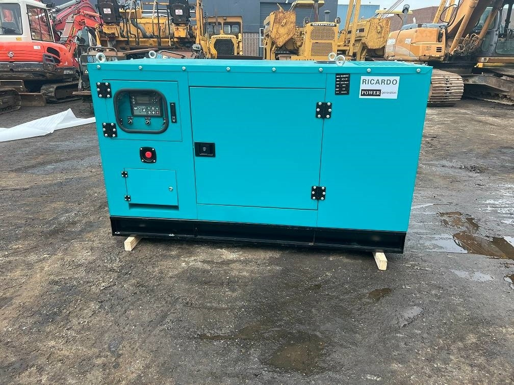 Ricardo 20KVA 16KW SILENT GENERATOR 3 PHASE 50HZ 400V NEW - 발전기 세트 : 사진 2 Ricardo 20KVA 16KW SILENT GENERATOR 3 PHASE 50HZ 400V NEW - 발전기 세트 : 사진 2