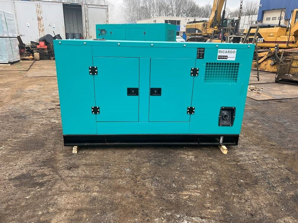 Ricardo 50KVA 40KW SILENT GENERATOR 3 PHASE 50HZ 400V NEW - 발전기 세트 : 사진 5 Ricardo 50KVA 40KW SILENT GENERATOR 3 PHASE 50HZ 400V NEW - 발전기 세트 : 사진 5