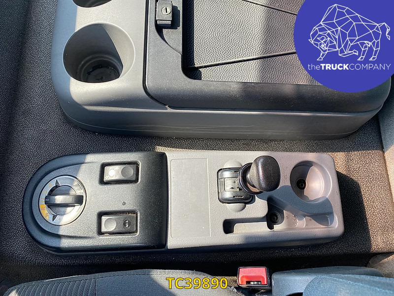 DAF LF 55 220 - 커튼사이더 트럭 : 사진 4 DAF LF 55 220 - 커튼사이더 트럭 : 사진 4