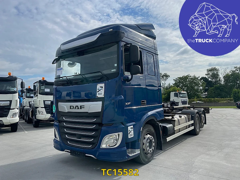 DAF XF Euro6 480 - 컨테이너 운반 장치/ 스와프 보디 트럭 : 사진 1 DAF XF Euro6 480 - 컨테이너 운반 장치/ 스와프 보디 트럭 : 사진 1