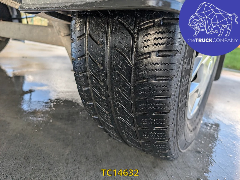 박스 밴 Ford Transit BOX : 사진 15 박스 밴 Ford Transit BOX : 사진 15