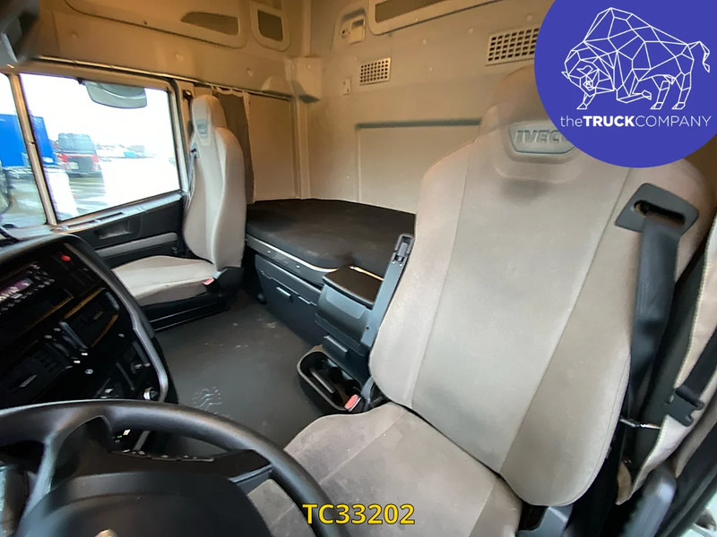 커튼사이더 트럭 Iveco Stralis 420 : 사진 15