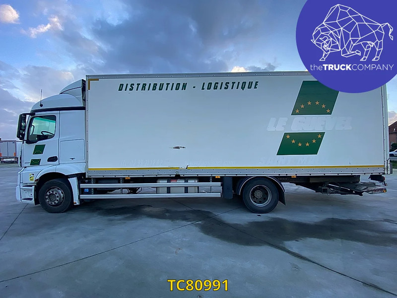 Mercedes-Benz Actros 1833 - 박스 트럭 : 사진 2 Mercedes-Benz Actros 1833 - 박스 트럭 : 사진 2