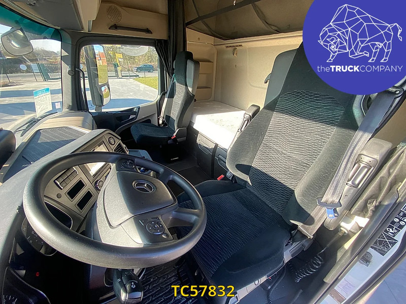 Mercedes-Benz Actros 1851 - 트랙터 유닛 : 사진 3 Mercedes-Benz Actros 1851 - 트랙터 유닛 : 사진 3