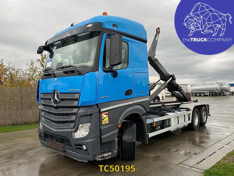 Mercedes-Benz Actros 2645 - 컨테이너 운반 장치/ 스와프 보디 트럭 : 사진 1 Mercedes-Benz Actros 2645 - 컨테이너 운반 장치/ 스와프 보디 트럭 : 사진 1