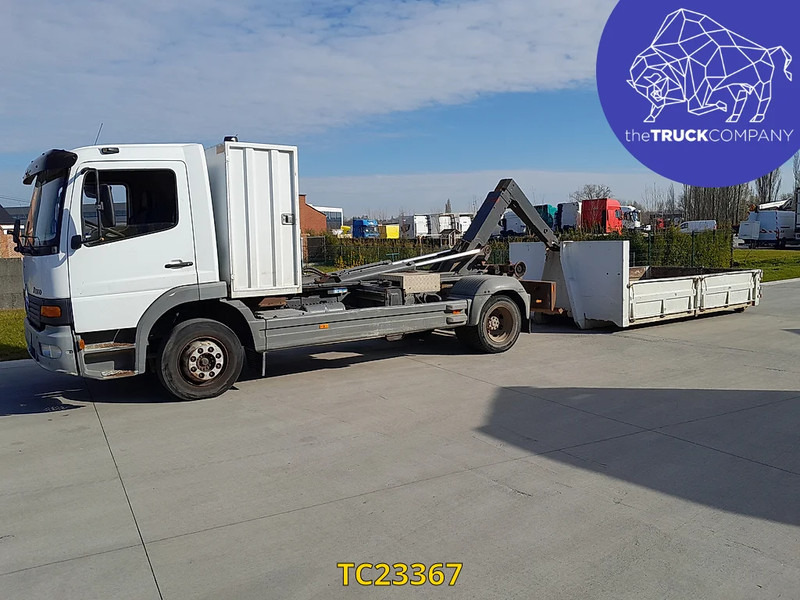 Mercedes-Benz Atego 1217 - 컨테이너 운반 장치/ 스와프 보디 트럭 : 사진 5 Mercedes-Benz Atego 1217 - 컨테이너 운반 장치/ 스와프 보디 트럭 : 사진 5
