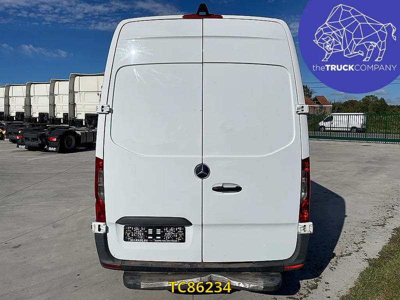 Mercedes-Benz E-Sprinter L2H2 41kWh - 패널 밴, 전기 밴 : 사진 4 Mercedes-Benz E-Sprinter L2H2 41kWh - 패널 밴, 전기 밴 : 사진 4