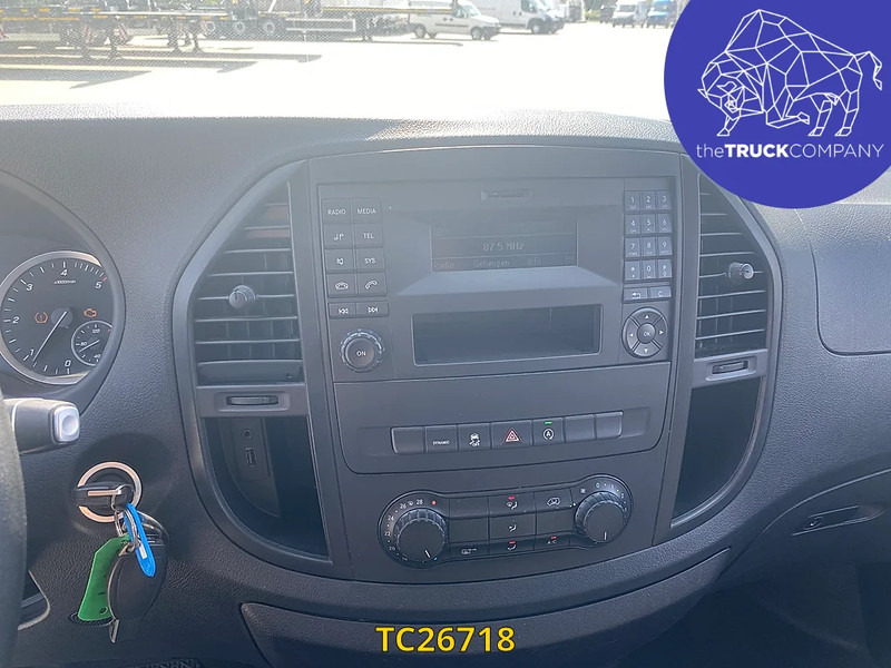 Mercedes-Benz Vito 114 CDI MINIBUS 9 SEATS - 패널 밴 : 사진 5 Mercedes-Benz Vito 114 CDI MINIBUS 9 SEATS - 패널 밴 : 사진 5