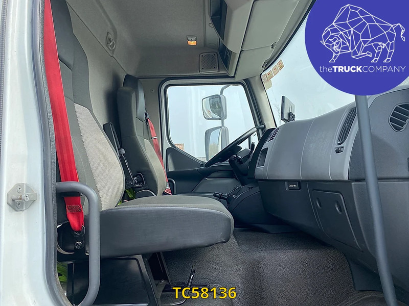 Renault D 240 - 박스 트럭 : 사진 2 Renault D 240 - 박스 트럭 : 사진 2