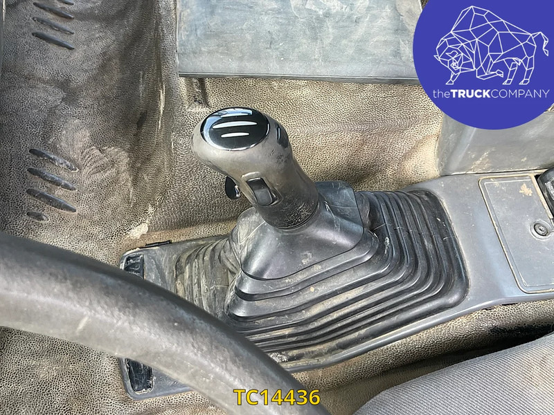 Renault Kerax 370 - 컨테이너 운반 장치/ 스와프 보디 트럭 : 사진 4 Renault Kerax 370 - 컨테이너 운반 장치/ 스와프 보디 트럭 : 사진 4