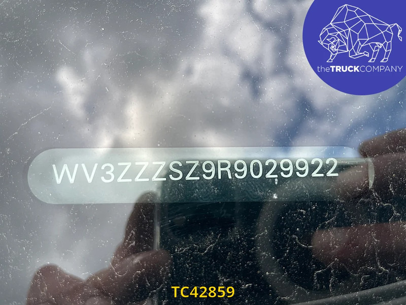 Volkswagen Crafter 2.0 TDI BOX + LIFT - 박스 밴 : 사진 3 Volkswagen Crafter 2.0 TDI BOX + LIFT - 박스 밴 : 사진 3