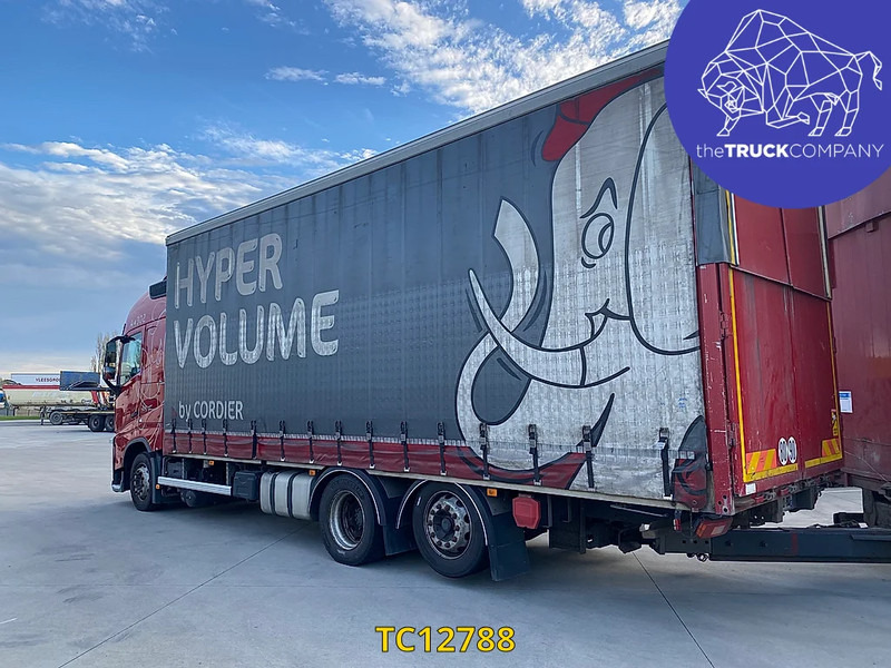 Volvo FH 500 - 커튼사이더 트럭 : 사진 2 Volvo FH 500 - 커튼사이더 트럭 : 사진 2