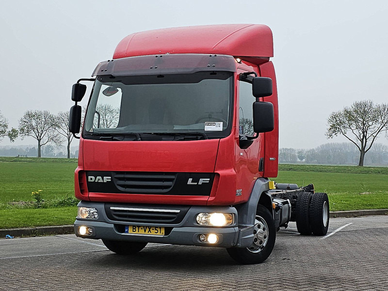 DAF LF 45.160 7.49T AIRCO WB 390 - 캡 새시 트럭 : 사진 1 DAF LF 45.160 7.49T AIRCO WB 390 - 캡 새시 트럭 : 사진 1