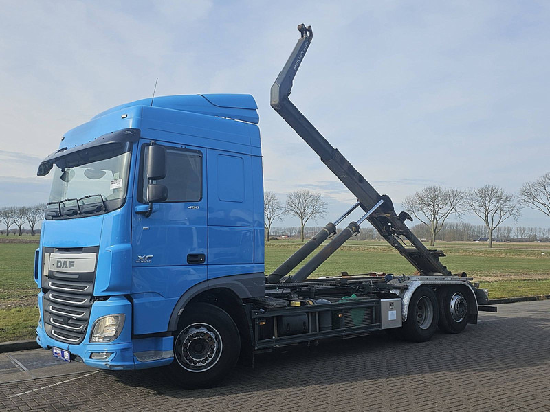 DAF XF 460 6X2 INTARDER - 후크 리프트 트럭 : 사진 2 DAF XF 460 6X2 INTARDER - 후크 리프트 트럭 : 사진 2