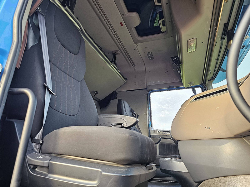 트랙터 유닛 DAF XF 480 SPACECAB LED : 사진 7 트랙터 유닛 DAF XF 480 SPACECAB LED : 사진 7