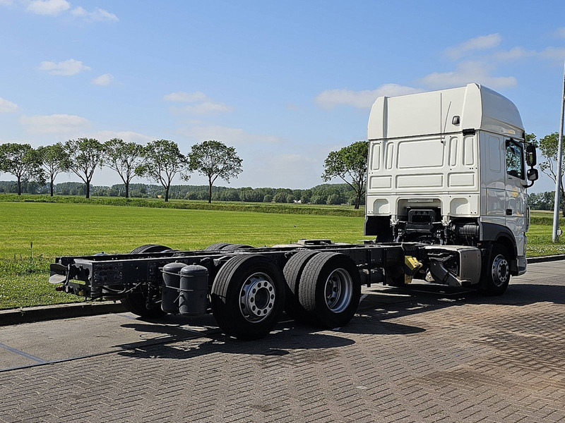 DAF XF 480 SSC 6X2 FAR INTARDER - 캡 새시 트럭 : 사진 3 DAF XF 480 SSC 6X2 FAR INTARDER - 캡 새시 트럭 : 사진 3