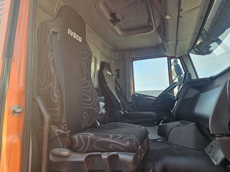 Iveco AD260S46 STRALIS MACHNINE TR. + CRANE - 자동 운반 장치 트럭, 크레인 트럭 : 사진 5 Iveco AD260S46 STRALIS MACHNINE TR. + CRANE - 자동 운반 장치 트럭, 크레인 트럭 : 사진 5