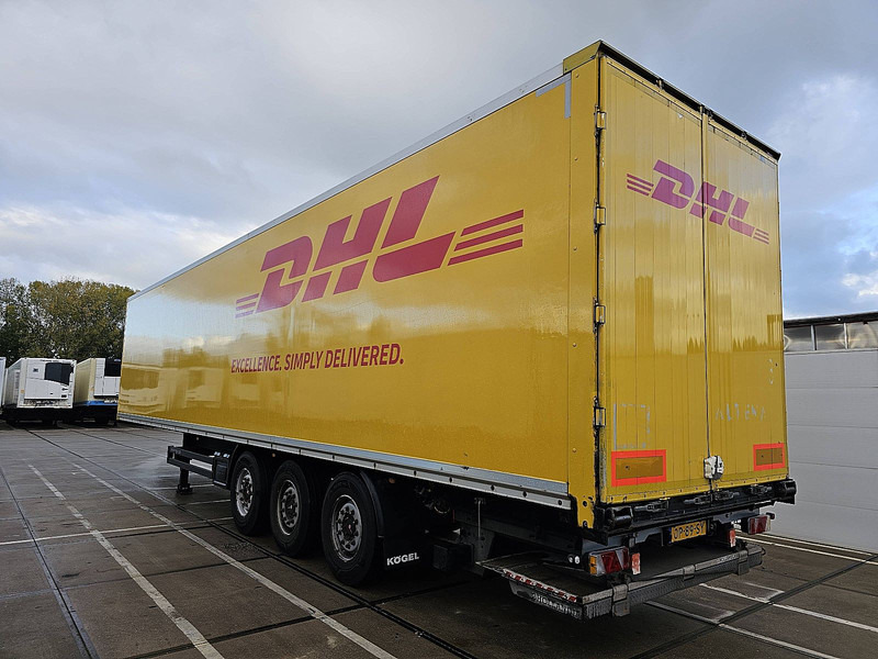 Kögel SKH24 LIFT AXLE TAILLIFT - 밀폐형 박스 세미 트레일러 : 사진 5 Kögel SKH24 LIFT AXLE TAILLIFT - 밀폐형 박스 세미 트레일러 : 사진 5