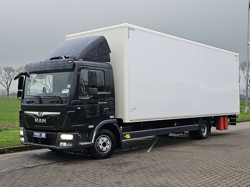 MAN 12.250 TGL BL MANUAL TAILLIFT - 박스 트럭 : 사진 2 MAN 12.250 TGL BL MANUAL TAILLIFT - 박스 트럭 : 사진 2