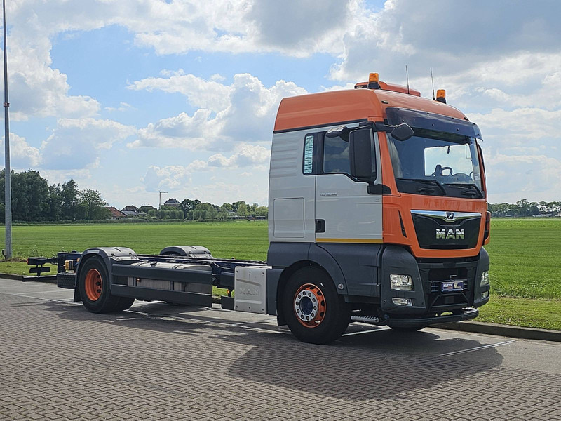 MAN 18.360 TGX XLX WB 550 PTO - 캡 새시 트럭 : 사진 5 MAN 18.360 TGX XLX WB 550 PTO - 캡 새시 트럭 : 사진 5