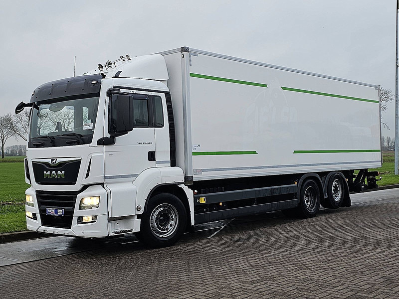 MAN 26.420 TGS 6X2-4 LL LIFT ISOBOX - 박스 트럭 : 사진 2 MAN 26.420 TGS 6X2-4 LL LIFT ISOBOX - 박스 트럭 : 사진 2