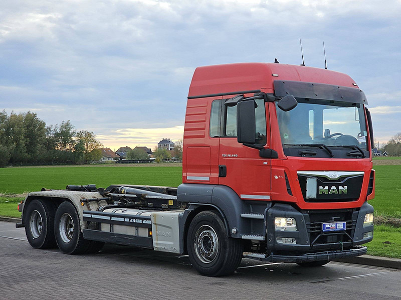 MAN 26.440 TGS - 후크 리프트 트럭 : 사진 5 MAN 26.440 TGS - 후크 리프트 트럭 : 사진 5