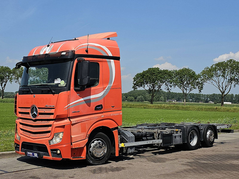 Mercedes-Benz ACTROS 2545 LS - 컨테이너 운반 장치/ 스와프 보디 트럭 : 사진 2 Mercedes-Benz ACTROS 2545 LS - 컨테이너 운반 장치/ 스와프 보디 트럭 : 사진 2