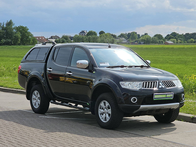 Mitsubishi L200 2.5 clima 4X4 RHD - 픽업트럭 : 사진 5 Mitsubishi L200 2.5 clima 4X4 RHD - 픽업트럭 : 사진 5