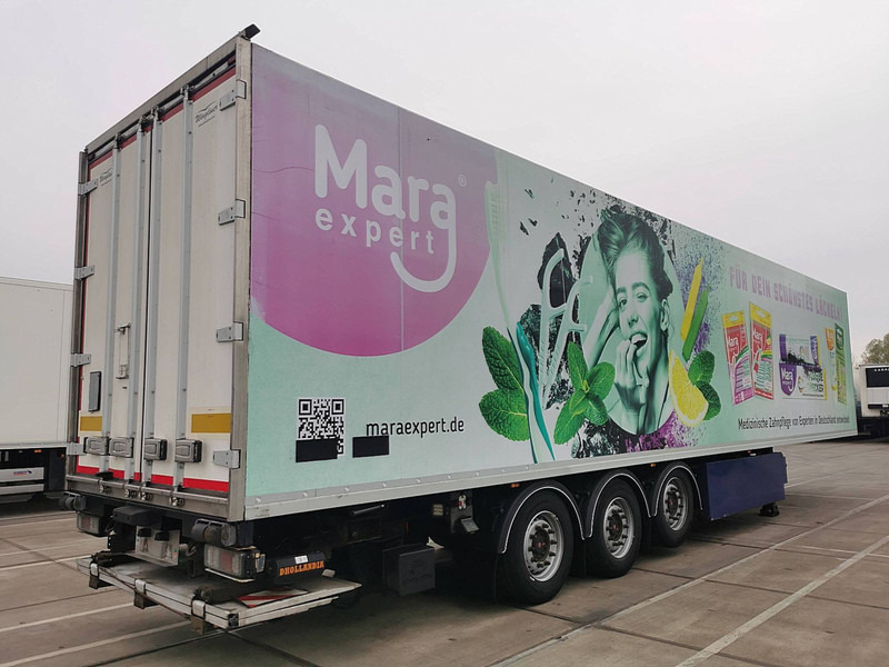 SYSTEM TRAILERS TKS 24 13.6 SCHWENKWAND HYDR. - 냉동 세미 트레일러 : 사진 2 SYSTEM TRAILERS TKS 24 13.6 SCHWENKWAND HYDR. - 냉동 세미 트레일러 : 사진 2