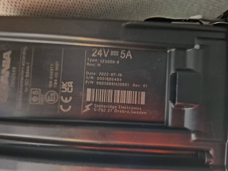 커튼사이더 트럭 Scania P250 3T LIFT EDSCHA : 사진 15