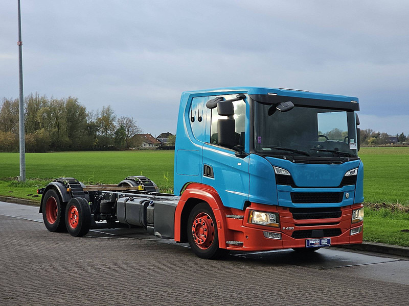 Scania P450 - 캡 새시 트럭 : 사진 5 Scania P450 - 캡 새시 트럭 : 사진 5