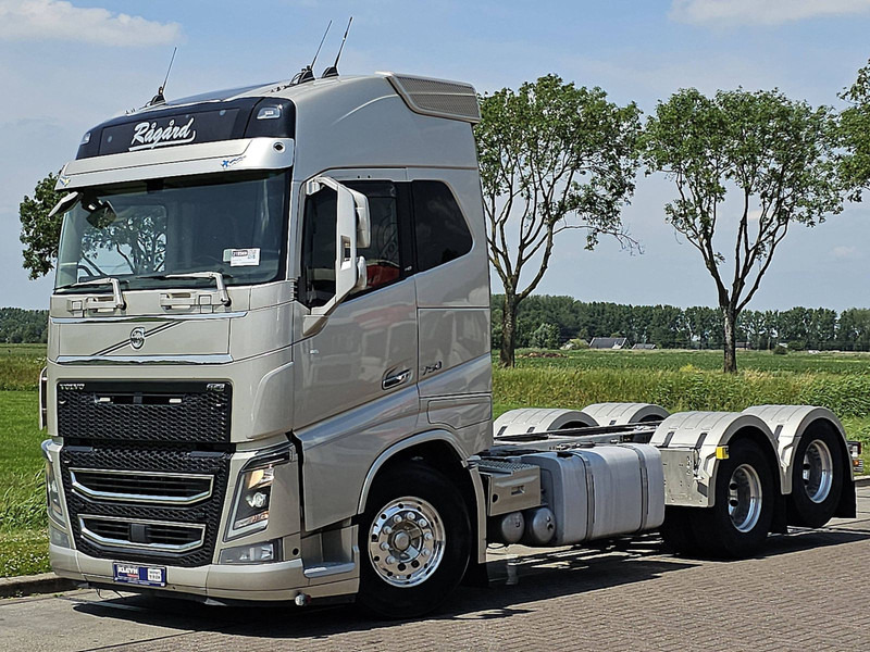 Volvo FH 750 6X2 9T FA WB 430 - 캡 새시 트럭 : 사진 2 Volvo FH 750 6X2 9T FA WB 430 - 캡 새시 트럭 : 사진 2