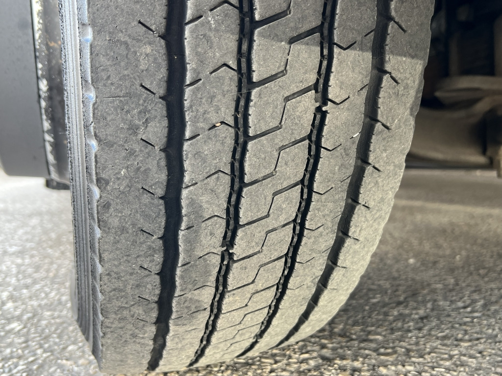 Iveco EuroCargo ML75E16 Klima 6,05m Koffer+LBW 102.tkm - 박스 밴 : 사진 5 Iveco EuroCargo ML75E16 Klima 6,05m Koffer+LBW 102.tkm - 박스 밴 : 사진 5