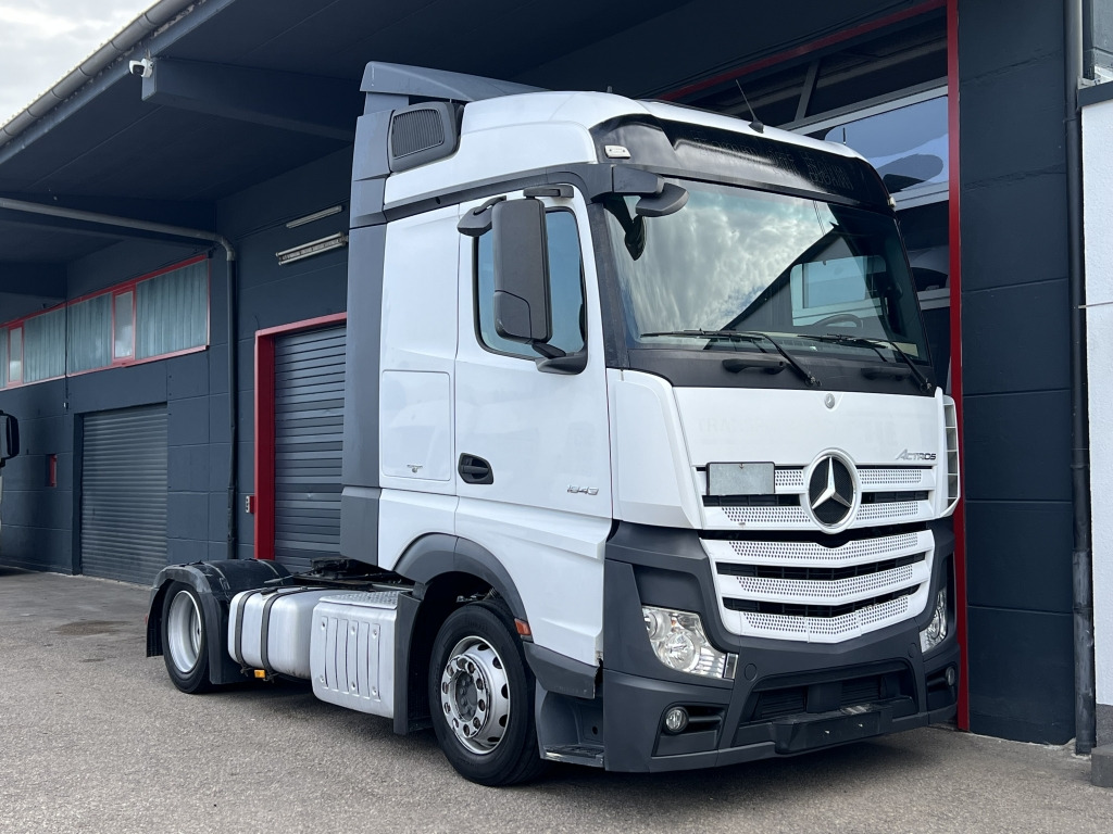 Mercedes-Benz Actros 1843 Euro6 Klimaanlage 2xTank Motorbremse - 트랙터 유닛 : 사진 1 Mercedes-Benz Actros 1843 Euro6 Klimaanlage 2xTank Motorbremse - 트랙터 유닛 : 사진 1