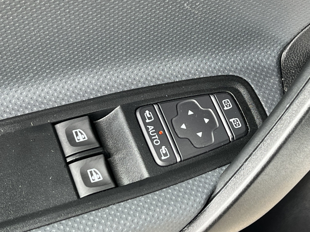 Mercedes-Benz Citan 112 CDI Euro6d Klimaautom. NAVI Kamera AHK - 소형 밴 : 사진 5 Mercedes-Benz Citan 112 CDI Euro6d Klimaautom. NAVI Kamera AHK - 소형 밴 : 사진 5