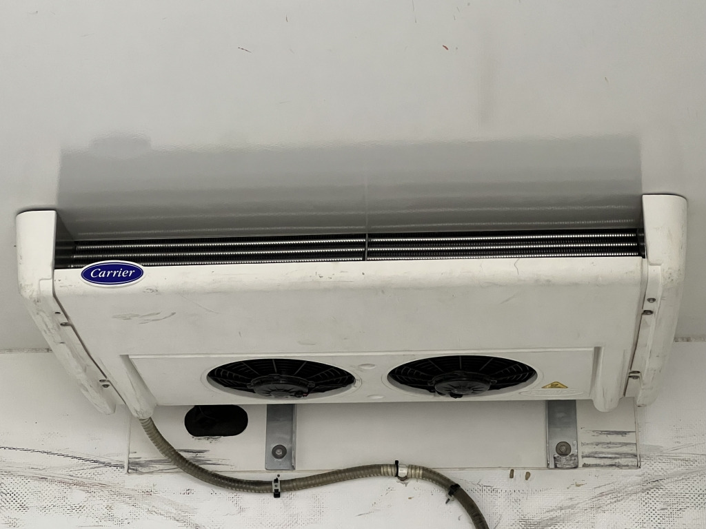 Mercedes-Benz Sprinter 316 CDI 4x4 3,4m CarrierViento Tiefkühl - 냉동 밴 : 사진 4 Mercedes-Benz Sprinter 316 CDI 4x4 3,4m CarrierViento Tiefkühl - 냉동 밴 : 사진 4