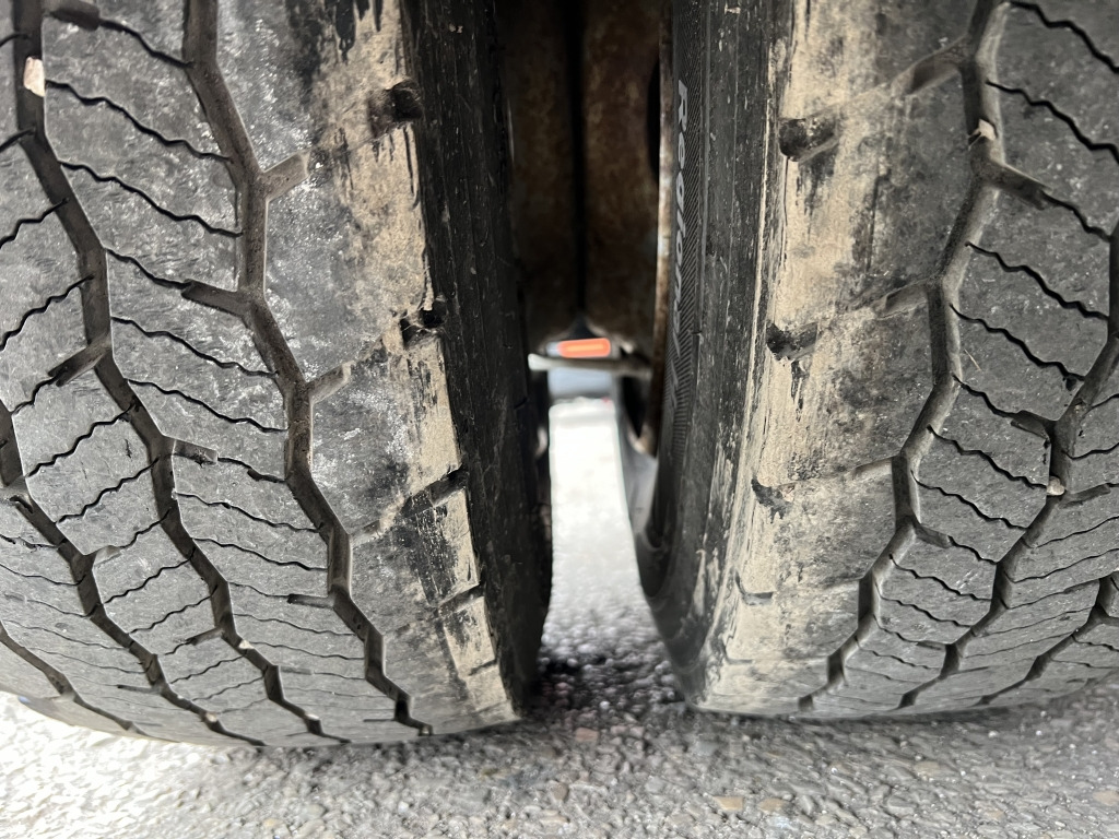 Mitsubishi Fuso Canter 9C18 5,8m Euro6d Klimaaut. Tempomat - 캡 새시 트럭 : 사진 4 Mitsubishi Fuso Canter 9C18 5,8m Euro6d Klimaaut. Tempomat - 캡 새시 트럭 : 사진 4