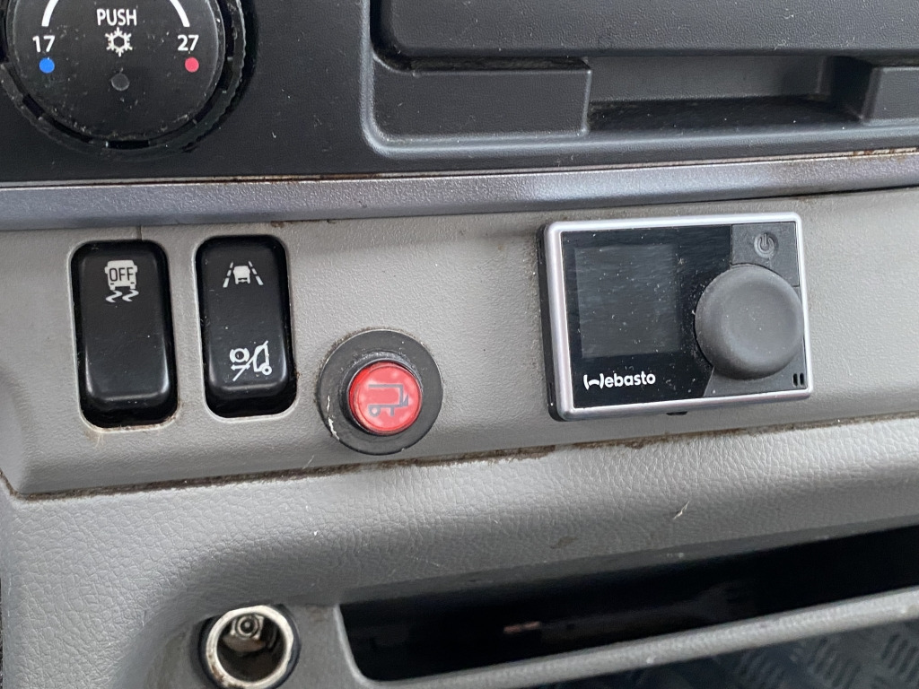Mitsubishi Fuso Canter 9C18 5,8mEuro6d Klima GetriebeDefekt - 캡 새시 트럭 : 사진 4 Mitsubishi Fuso Canter 9C18 5,8mEuro6d Klima GetriebeDefekt - 캡 새시 트럭 : 사진 4